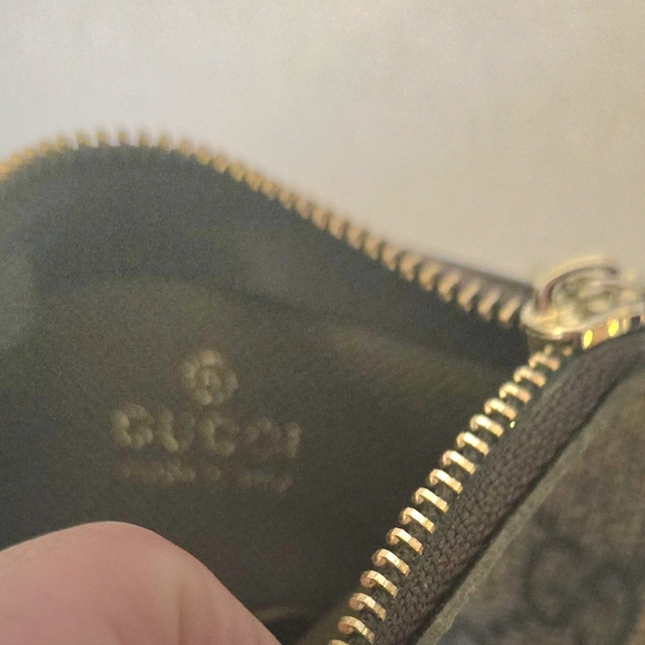 This Is Not Avail. Gucci Ophidia key case in beige and brown GG Supreme canvas - Picture 5 of 5